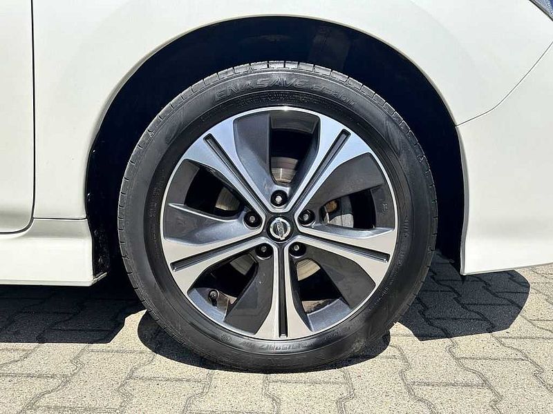 Nissan Leaf ZE1 N-Connecta-Optionspaket Optionen: Winte